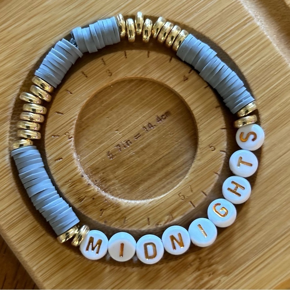 3 FRIENDSHIP BRACELETS in Midnights 😍 - Picture 4 of 4